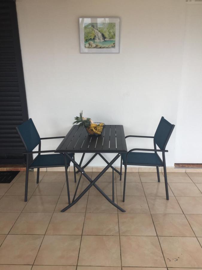 Chez Kelly Et Nicolas, Le Paradis De Sofaia Sainte-Rose Εξωτερικό φωτογραφία